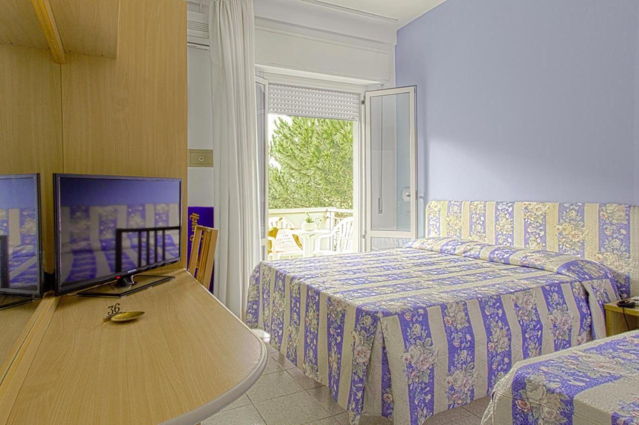 Hotel Loretta & Dependance تّشيرفييا الغرفة الصورة